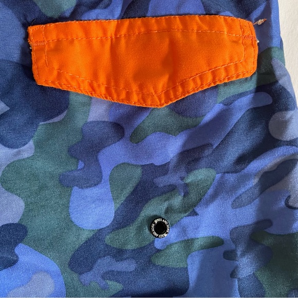 Maui and Sons Blue Camo boy’s board shorts size 16. - Picture 7 of 10